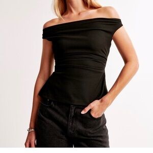 Abercrombie & Fitch Black Off-Shoulder Blouse